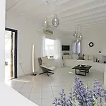 Villa Aella * 아노 메라