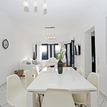Villa Aella *